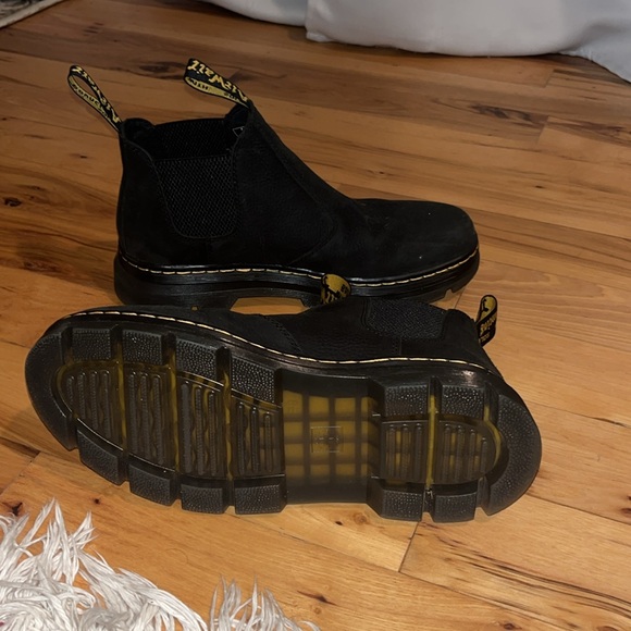 Doc Martens Chelsea Boots - Picture 2 of 4